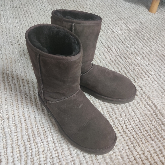 Great condition UGGs - Picture 1 of 6